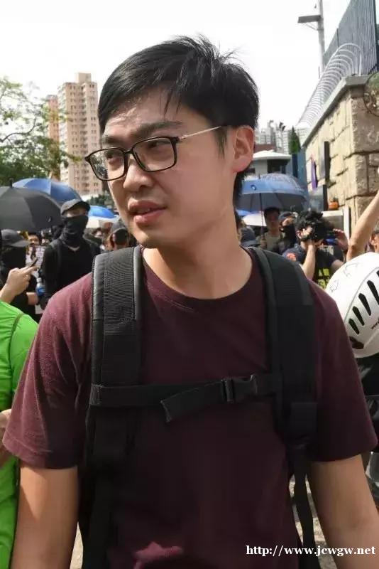 黄之锋等“港独”头目接连被抓！港警强硬出手，让乱港者付出代价