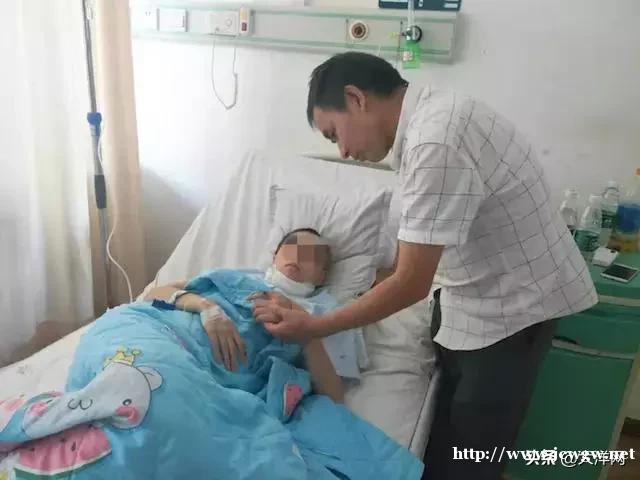 后怕！男子尾随进家，22岁女孩凌晨在出租屋遭割喉7刀，动脉喷血……