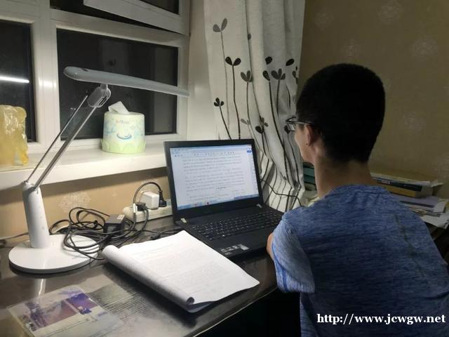 兰州大学脑瘫旁听生：数学世界里的追光者