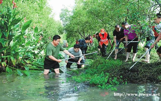 习近平告诉你，我们的制度为何深得人民拥护