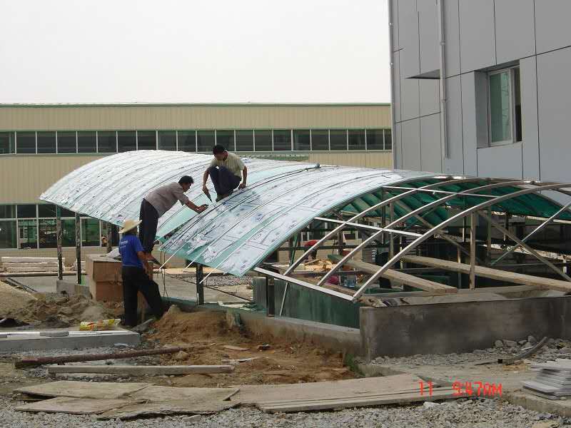 泉州雨棚_地下室入口雨棚_泉州雨棚安装