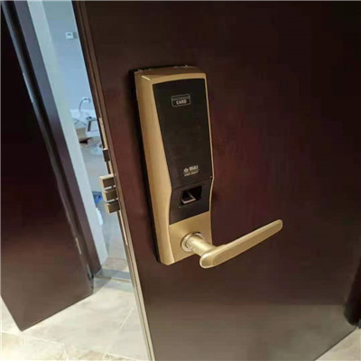 有人换防盗门的锁芯多少钱？