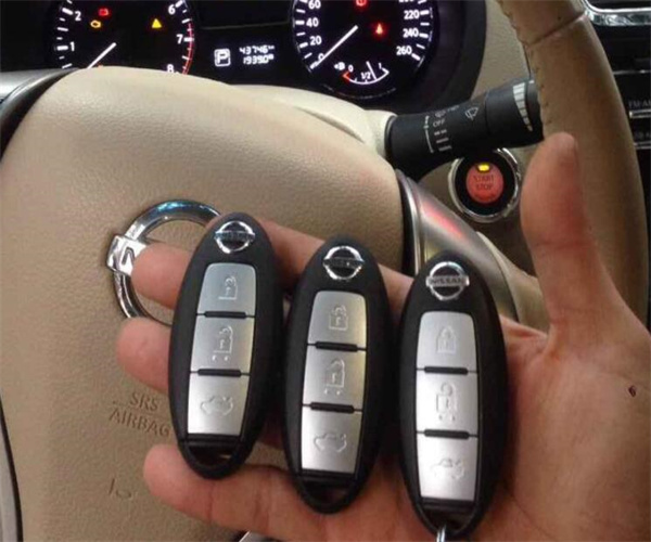 茶陵配汽车钥匙专业配置各种车用芯片遥控钥匙