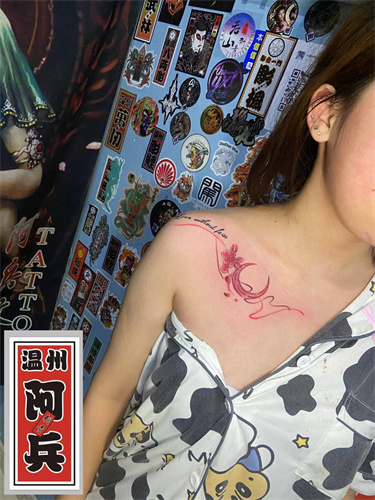 锁骨纹身