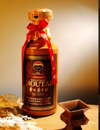 泸州鼠年茅台酒瓶回收 免费上门鉴定
