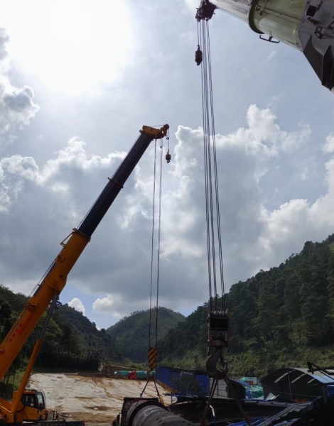 高温天气下吊车液压系统突然失灵该如何紧急处理？