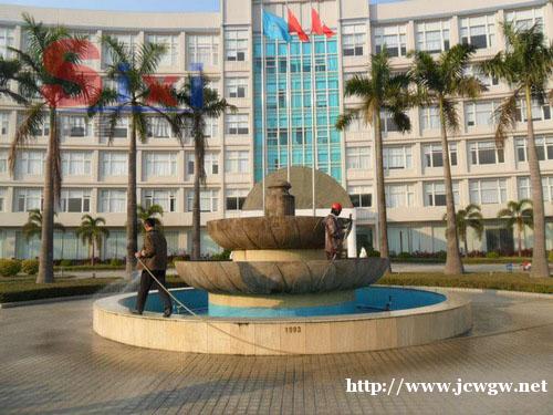 东莞常平专业洗水池公司,生活水池清洗,定期水箱清洗消毒服务 东莞常平专业洗水池公司,生活水池清洗,定期水箱清洗消毒服务