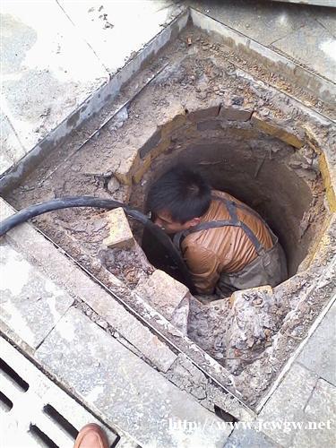 泉港管道疏通的工人辛苦,又有谁能知道-泉港疏通下水道 泉港管道疏通的工人辛苦,又有谁能知道-泉港疏通下水道