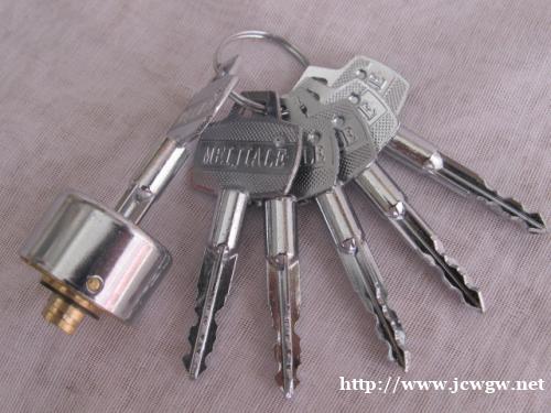 高平更换防盗门锁芯大概多少钱? 高平更换防盗门锁芯大概多少钱?