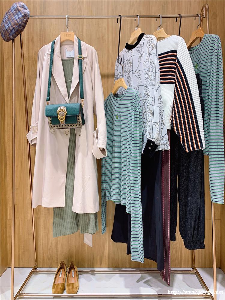 浙江杭州太平鸟国内大牌时尚品牌女装折扣批发货源 浙江杭州太平鸟国内大牌时尚品牌女装折扣批发货源