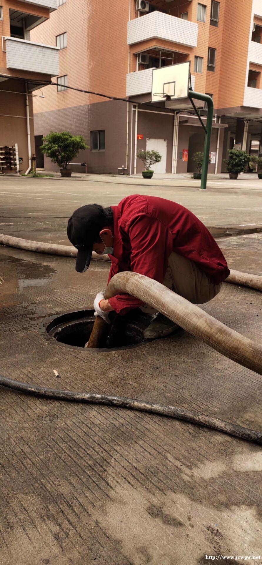 佛山顺德容桂专业疏通厕所化粪池师傅电话 佛山顺德容桂专业疏通厕所化粪池师傅电话