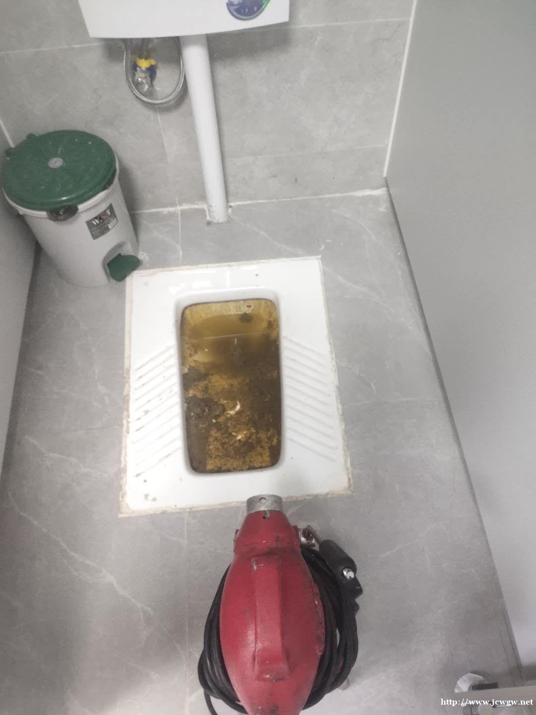 佛山顺德容桂专业疏通厕所化粪池师傅电话 佛山顺德容桂专业疏通厕所化粪池师傅电话