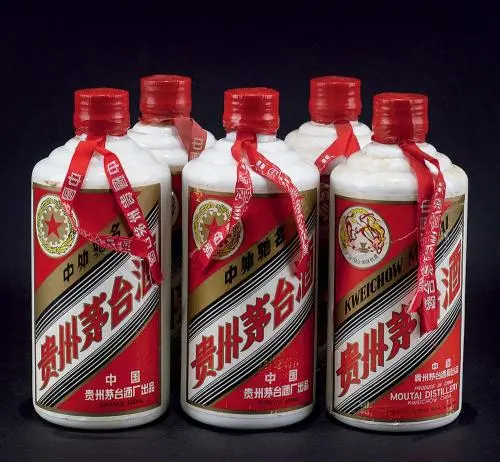 临沂上门回收单瓶整箱飞天茅台酒回收各年份茅台酒瓶