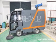 TY-2400型电动驾驶式扫地车