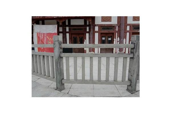 四川广安市水泥护栏木纹漆效果如何