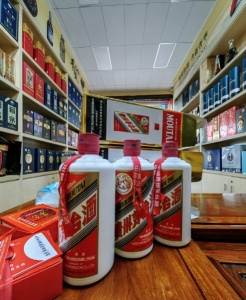 新乡大量回收烟酒礼品 名酒老酒 冬虫夏草 红酒洋酒