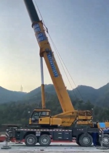 100吨大型吊车出租，适合哪些重型工程项目？
