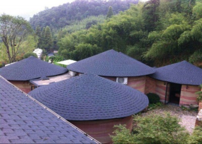 在雨天安装河南沥青瓦有什么特别要求吗