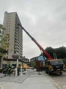 如何选择靠谱的青田吊车出租公司进行设备吊运？