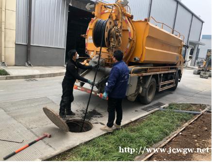 昆明晋宁专业清掏清理化粪池 环卫车抽粪 隔油池清理 昆明晋宁专业清掏清理化粪池 环卫车抽粪 隔油池清理