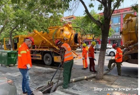 昆明嵩明长期承包抽粪 淤泥池清理 化粪池隔油池清理 昆明嵩明长期承包抽粪 淤泥池清理 化粪池隔油池清理