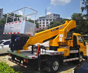 吊车出租的不同型号设备适合哪些具体的工程作业场景?