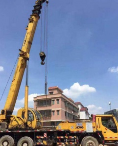 25吨吊车在钦州租赁,相比其他吨位有哪些优势?