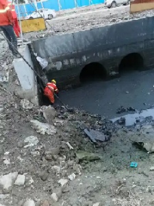 昆明专业河道清淤市政管道清淤沉淀池清淤明暗沟渠清淤抽淤泥抽粪