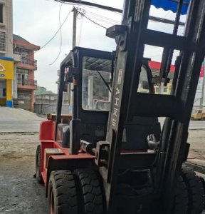 叉车装货怎样确保货物的固定和绑扎牢固?