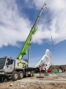 常州吊车租赁价格影响因素解析