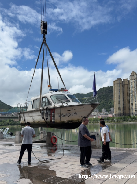 高空作业车出租的设备保险齐全吗? 高空作业车出租的设备保险齐全吗?