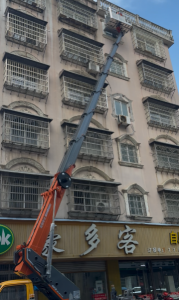 登高车出租的设备是否经常更新换？