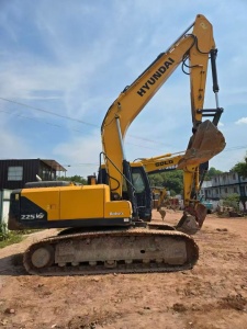 南充哪有挖掘机出租